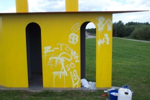 Conservering & Behoud : Graffiti verwijderen kunstwerk Zeewolde
