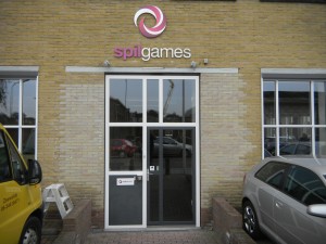 esthetisch herstel - bijkleuren bij gevel renovatie voor 