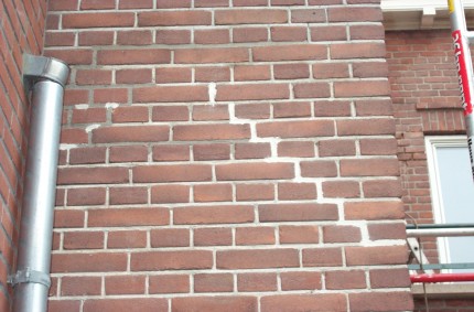 Bijkleuren voegwerk bij restauratie